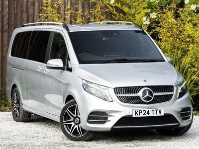 Mercedes V220