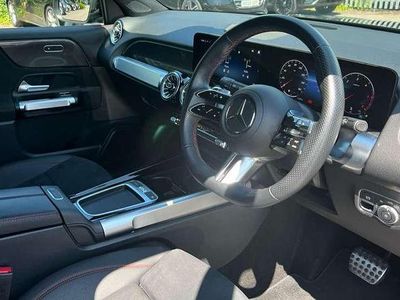 Mercedes GLB200