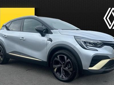 Second-hand Renault Captur Engineered 143 CP (105 kW) 2023 Negru SUV