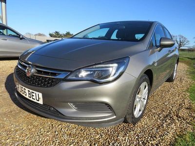 Used Vauxhall Astra Design Edition 136 HP (100 kW) 2016 Grey Hatchback