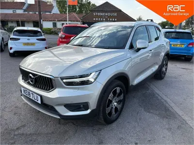 Used Volvo XC40 Inscription 150 HP (110 kW) 2018 Gold SUV