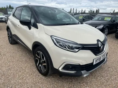 Second-hand Renault Captur Dynamique 90 CP (66 kW) 2018 Bej SUV