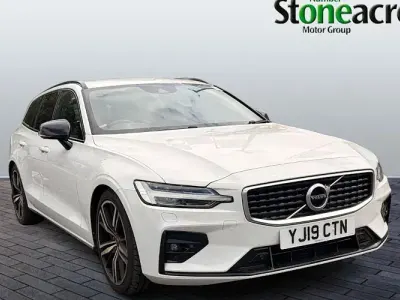 Used Volvo V60 R-Design 150 HP (110 kW) 2019 White Estate