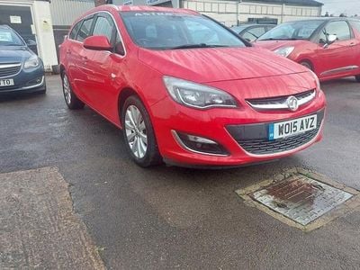 Red Used 2015 Vauxhall Astra Elite Estate | £3,995 (Good price)