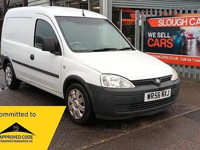 Used Vauxhall Combo 75 HP (55 kW) 2006 White Van