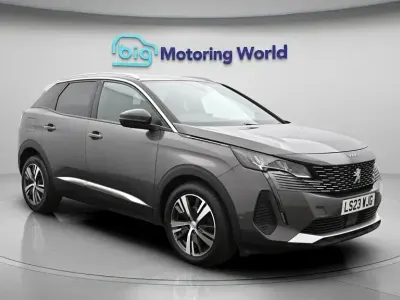Used Peugeot 3008 Allure+ 130 HP (95 kW) 2023 Grey SUV