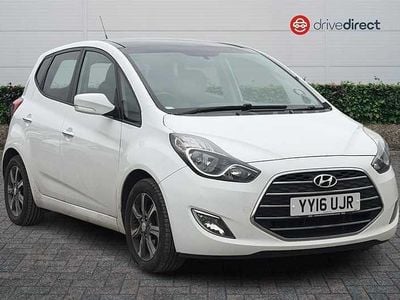 Used Hyundai ix20 Premium 90 HP (66 kW) 2016 White Hatchback