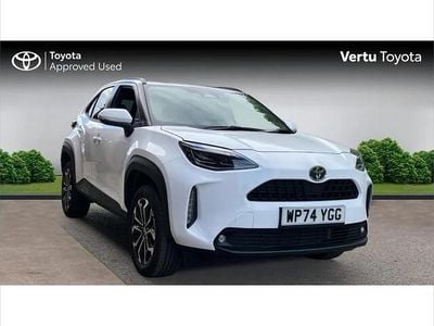 White Used 2025 Toyota Yaris Cross Design SUV | £22,359 (Good price)