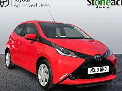 Used Toyota Aygo X-clusiv 69 HP (50 kW) 2017 Red Hatchback