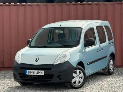 Usado Renault Kangoo Extreme 68 HP (50 kW) 2011 Azul Monovolume