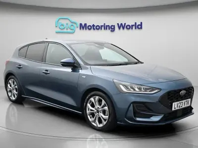 Usado Ford Focus ST-Line 125 HP (91 kW) 2023 Azul Citadino