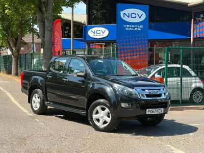 Used Isuzu D-Max 2017 Black Pickup