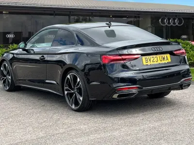 Usado Audi A5 Black Edition 163 HP (119 kW) 2023 Preto Coupé