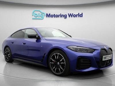 Usado BMW i4 M Sport 400 kW (544 CV) 2022 Azul Berlina