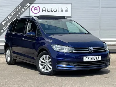 Usado VW Touran Family 115 HP (84 kW) 2019 Azul Monovolume