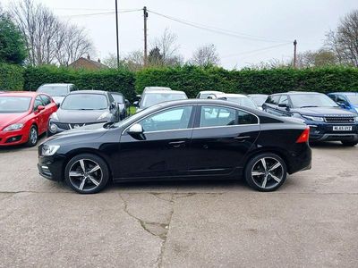 Used Volvo S60 R-Design 120 HP (88 kW) 2017 Black Sedan