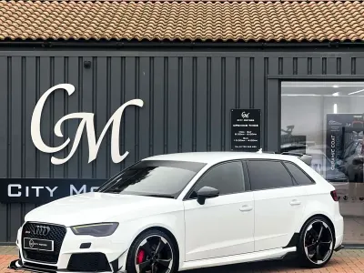 Usado Audi RS3 Sportback Design 367 HP (269 kW) 2015 Branco Citadino