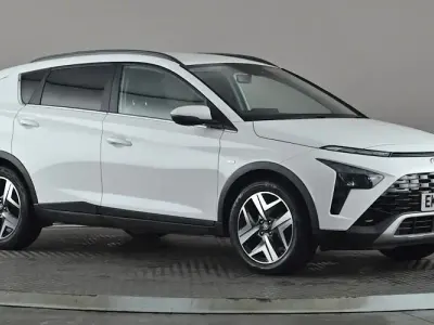 Used Hyundai Bayon Premium 101 HP (74 kW) 2023 White SUV