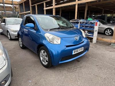 Toyota iQ