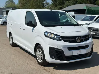 Used Vauxhall Vivaro Sportive 100 HP (73 kW) 2022 White MPV