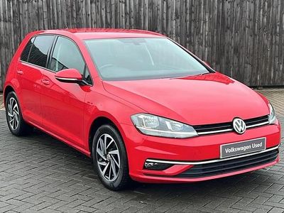 Used VW Golf VII Match 113 HP (83 kW) 2019 Red Hatchback