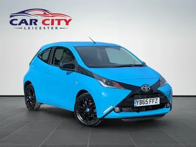 Used Toyota Aygo X-cite 69 HP (50 kW) 2016 Blue Hatchback