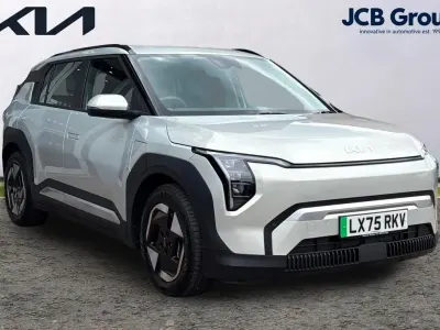 Used Kia EV3 Air 147 kW (201 HP) 2025 Silver SUV