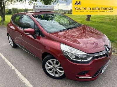 Used Renault Clio IV Dynamique 75 HP (55 kW) 2017 Red Hatchback
