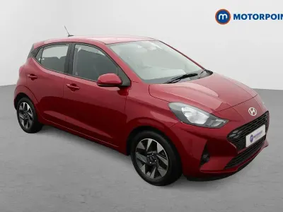 Used Hyundai i10 Advanced 63 HP (46 kW) 2025 Red Hatchback
