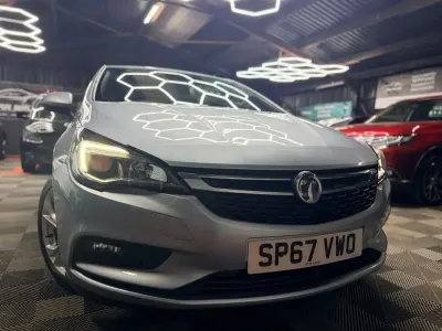 Gebraucht Vauxhall Astra SRi 2017 Silber Kleinwagen