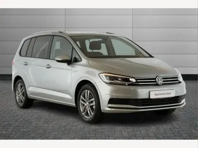 Used VW Touran Match 150 HP (110 kW) 2025 Oyster silver MPV