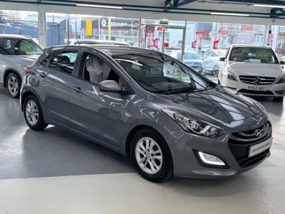 Begagnad Hyundai i30 Active 110 HK (80 kW) 2013 Grå Halvkombi