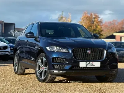 Używany Jaguar F-Pace Portfolio 300 KM (220 kW) 2017 Niebieski SUV