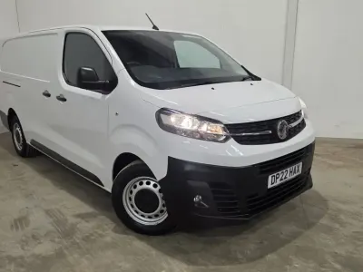 Gebraucht Vauxhall Vivaro 100 PS (73 kW) 2022 Weiß Van / Kleinbus