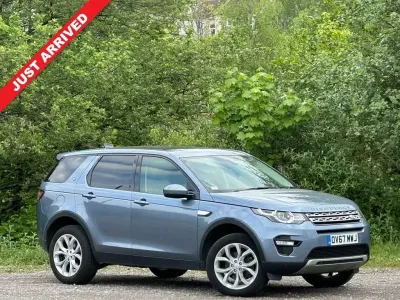 Używany Land Rover Discovery Sport HSE 180 KM (132 kW) 2017 Niebieski SUV