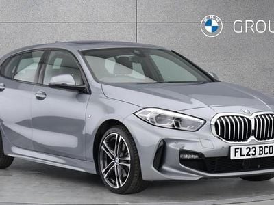 Usado BMW 118 M Sport 136 CV (100 kW) 2023 Gris Utilitario