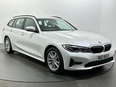 Used BMW 318 156 HP (114 kW) 2022 White Estate