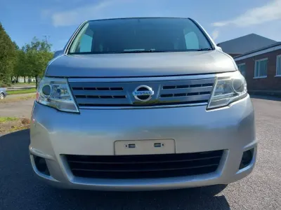 Used Nissan Serena