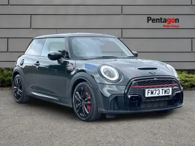 Używany Mini John Cooper Works 228 KM (167 kW) 2023 Zielony Hatchback