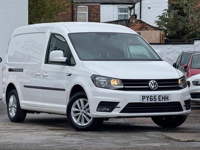 Used VW Caddy Maxi Highline 102 HP (75 kW) 2015 White MPV