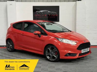 Used Ford Fiesta ST 2016 Orange Hatchback