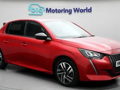 Used Peugeot 208 Allure+ 131 HP (96 kW) 2023 Red Hatchback