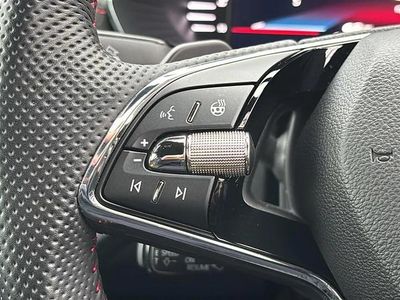 Used Skoda Octavia vRS 196 HP (144 kW) 2023 Blue Estate