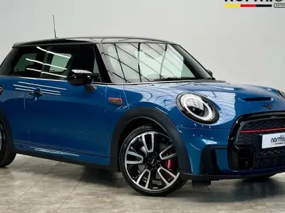 Używany Mini John Cooper Works Hatch 231 KM (169 kW) 2022 Niebieski Hatchback