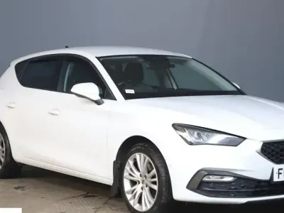 Used Seat Leon SE Dynamic 2022 White Hatchback