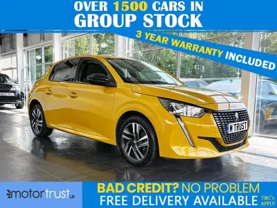 Used Peugeot 208 Allure+ 100 HP (73 kW) 2023 Yellow Hatchback