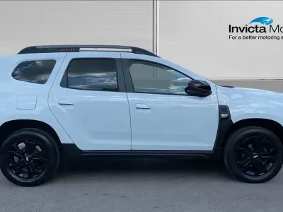Used Dacia Duster Extreme 130 HP (95 kW) 2023 White SUV