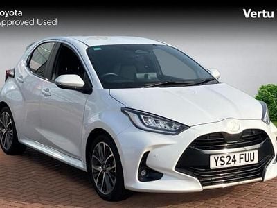 Used Toyota Yaris Hybrid 116 HP (85 kW) 2024 White Hatchback