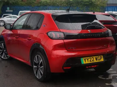 Used Peugeot e-208 Premium 98 kW (134 HP) 2022 Red Hatchback
