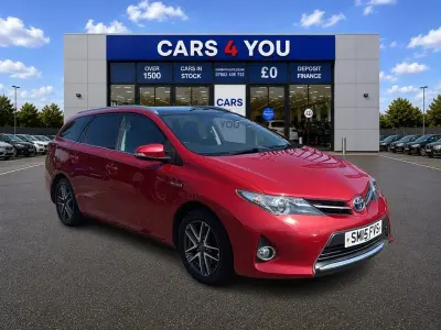 Used Toyota Auris Hybrid
